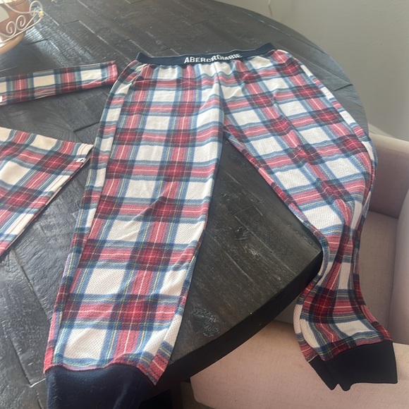 Abercrombie boys plaid Christmas PJs sleeps size 13/14 pants long sleeve - Picture 5 of 9